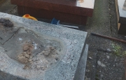 Ladri di bronzo al cimitero di Brenno Useria