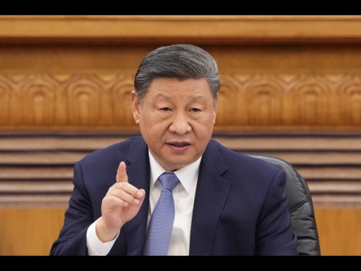 Xi, 'rafforzare i legami strategici con i Paesi vicini'