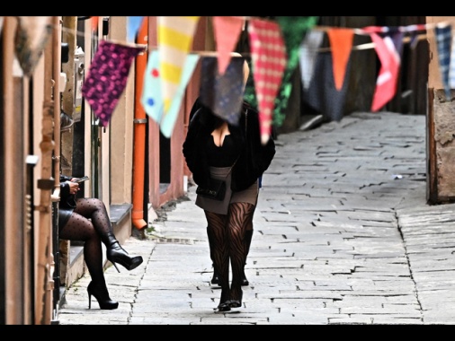 Prostituzione ed escort hanno il proprio codice del fisco