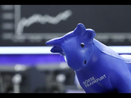 Borsa: indici Europa e Usa contrastati nel finale, Milano +6%