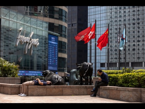 Borsa: Hong Kong negativa con Wall Street, apre a -0,93%