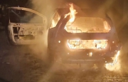 Auto in fiamme a Cuasso al Monte