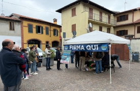 In 800 firmano contro le bollette Coinger