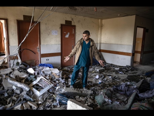 Media, attacco israeliano all' Ospedale Battista di Gaza