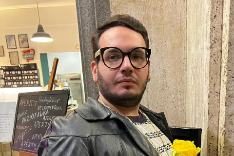 «Douglas? Lo chiamavamo “Malessere”»: parla l’amica di Andrea