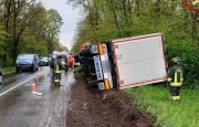 Somma Lombardo: si ribalta autoarticolato