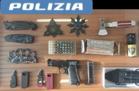 Trentenne sfregiato fuori dalla discoteca, due arresti