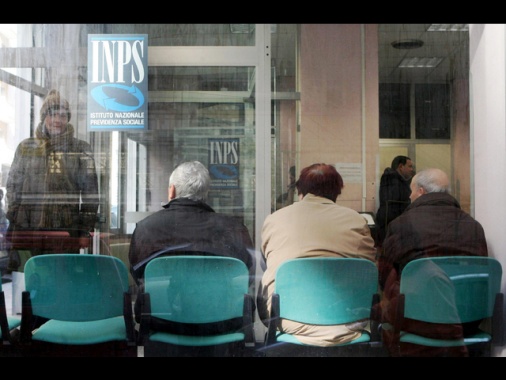 Inps, norma su adeguamento requisiti pensione entro fine anno