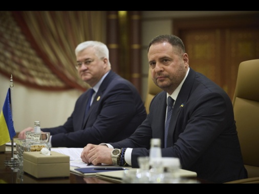 Consigliere di Zelensky a Parigi per incontri con Usa e Ue