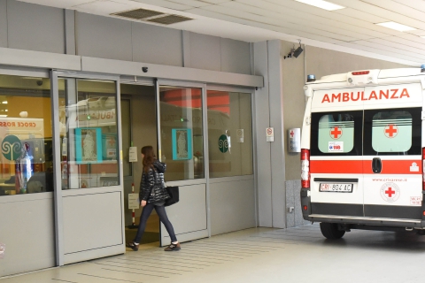 Una settimana per un gesso, odissea tra gli ospedali. La replica di Asst