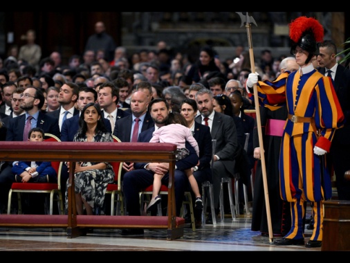Vance a San Pietro per i riti del Venerdì Santo