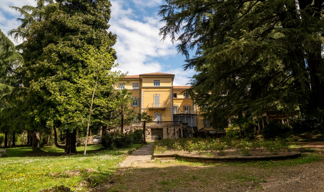 Il parco di Villa Agusta dove si trovava il giovane spacciatore