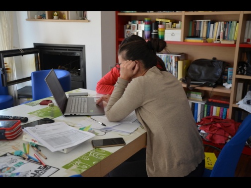 Laurea riduce gender gap sul lavoro, occupate 79,3% donne