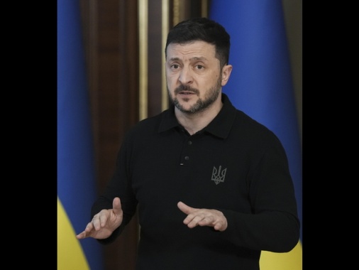 Zelensky, Mosca non abbandona i tentativi di avanzare