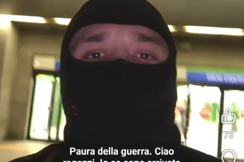 Video col passamontagna: «Pronto a scortare le donne»