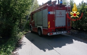 Cunardo, auto abbatte contatore del gas. E si ribalta