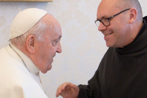 Da Cassano Magnago ad Assisi, «il Papa esempio di umiltà»