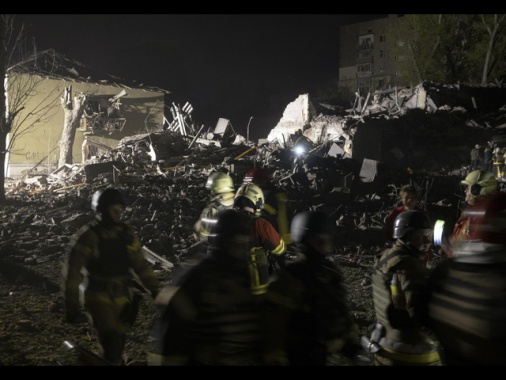 Ucraina, nel raid russo su Kiev almeno 9 i morti e 63 i feriti