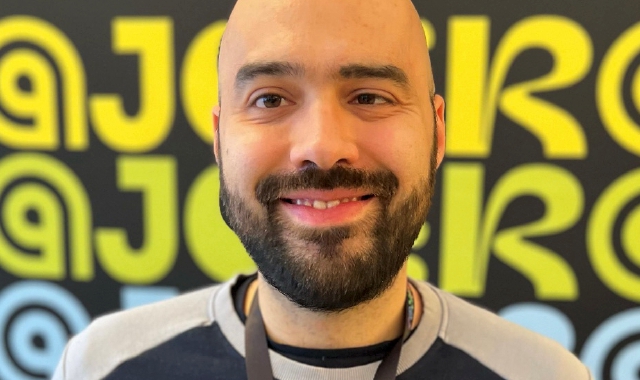 Giovanni Boschini, presidente di Arcigay Varese e, sopra,  un’immagine del Pride nel capoluogo