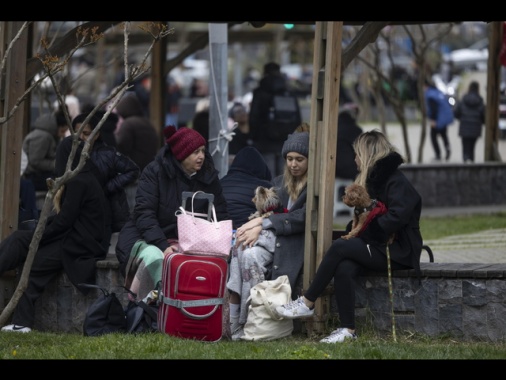 Oltre 180 scosse di assestamento dopo il sisma vicino a Istanbul