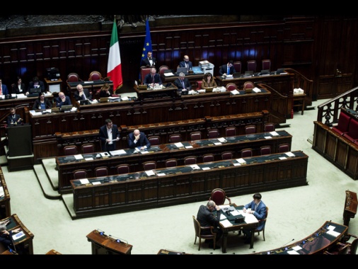 Il Parlamento approva la risoluzione di maggioranza al Dfp