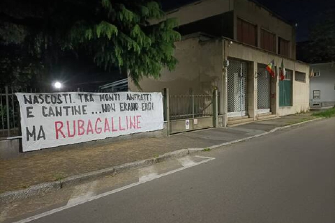 Legnano: striscione contro la Resistenza