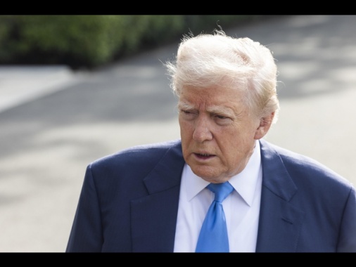 Trump chiede transito gratuito per le navi Usa a Panama e a Suez