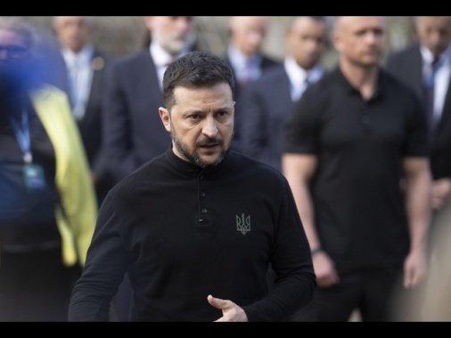 Trump, 'Zelensky è più calmo, vuole un accordo'