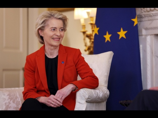 Von der Leyen, 'con Carney per un commercio libero ed equo'