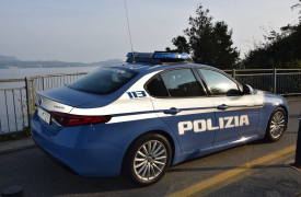 Verbania, finto ordigno e ingiurie con lo spray