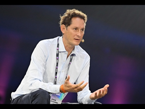 Allarme di Elkann e De Meo sul futuro dell'auto europea