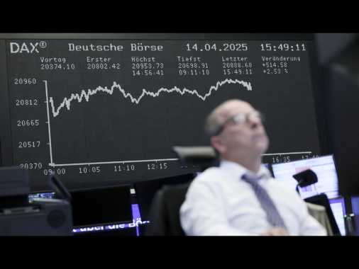 Borsa: Europa conclude incerta, Francoforte -0,3% dopo ok a Merz