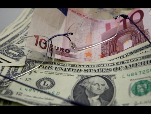 Euro stabile in avvio a 1,1306 dollari