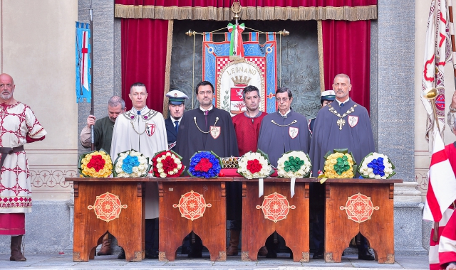 La cerimonia d’investitura (Pubblifoto)