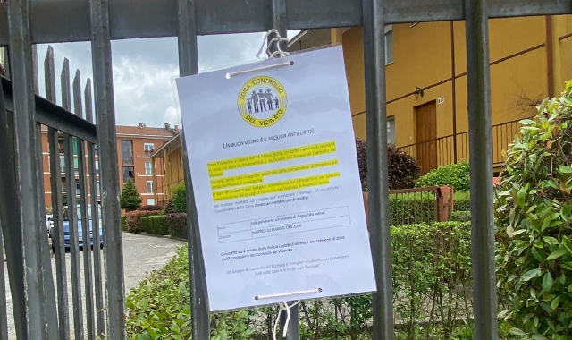 Il volantino che invita a fare “squadra” contro i furti