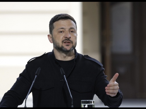 Zelensky, pronto al dialogo ma Mosca si impegni per una tregua