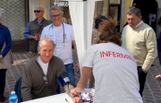Salute a Busto, due gazebo in piazza