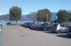 Rivoluzione a Laveno: parcheggi gratuiti per residenti e registri online