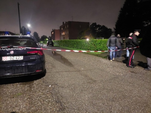Donna morta in casa a Fregene, uccisa a coltellate