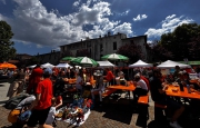 Azzate in arancione per Koningsdag