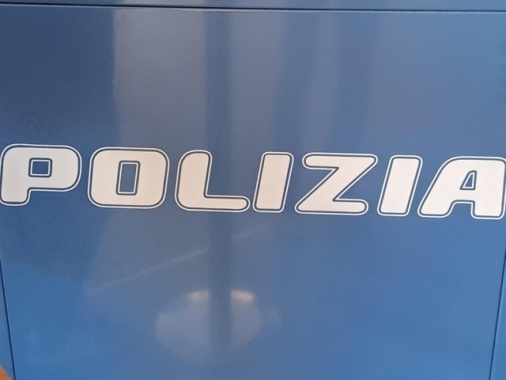 Omicidio in falegnameria a Roma, morto l'uomo ferito