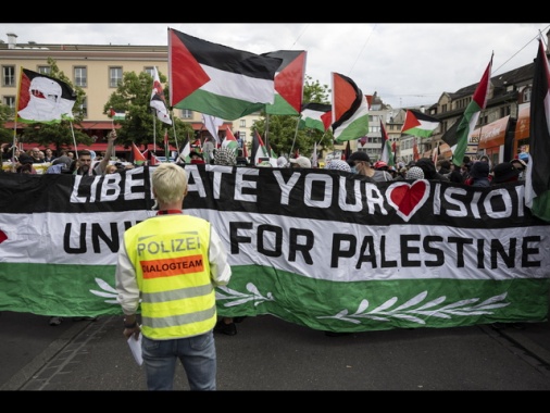 Eurovision, scontri tra polizia e manifestanti pro-Palestina