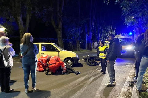 Saronno: scontro auto-moto, 34enne in ospedale