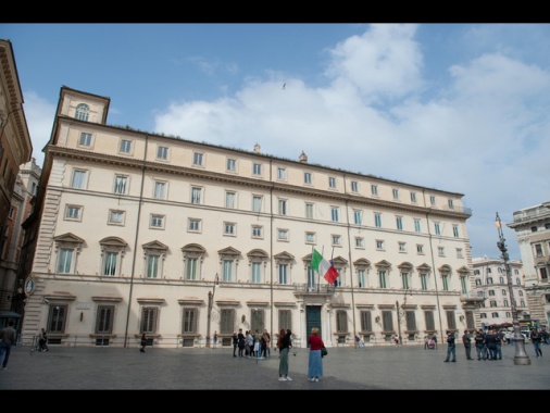 Governo impugna legge trentina sui mandati, Lega vota contro