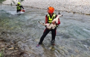 Capra finisce nel fiume: salvata dai vigili del fuoco