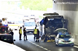 La società del pullman: «Sotto shock, il primo pensiero alla vittima»