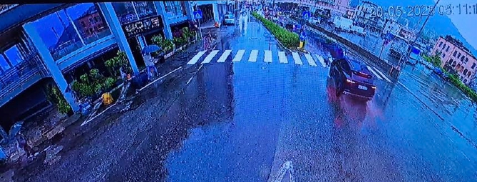 Telecamere e multe: tolleranza zero per chi “taglia” la coda in dogana