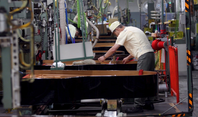 L’industria lombarda tiene: stabilità e crescita