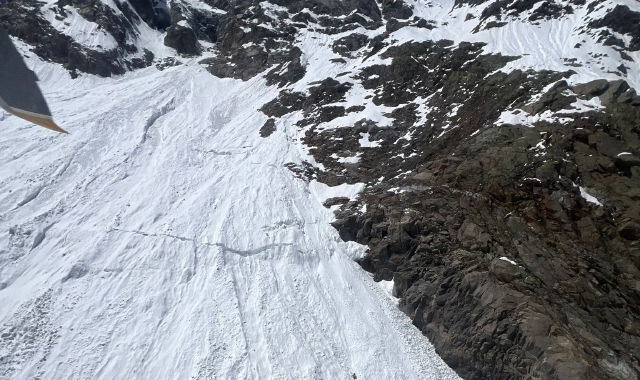 La zona del Monte Rosa dove è avvenuta la tragedia costata la vita a un ragazzo di soli 28 anni: sotto choc ma illesi gli amici, fra cui un ragazzo varesino