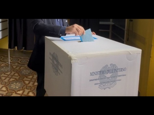 Exit Poll,c.sinistra blinda Ravenna e va verso vittoria a Genova